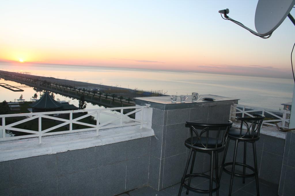 Apartment Miracle Batumi Kültér fotó