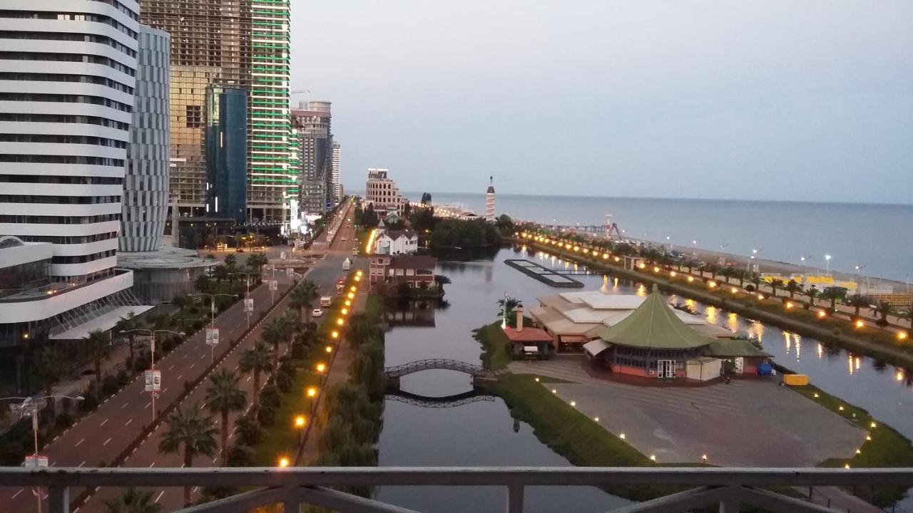 Apartment Miracle Batumi Kültér fotó