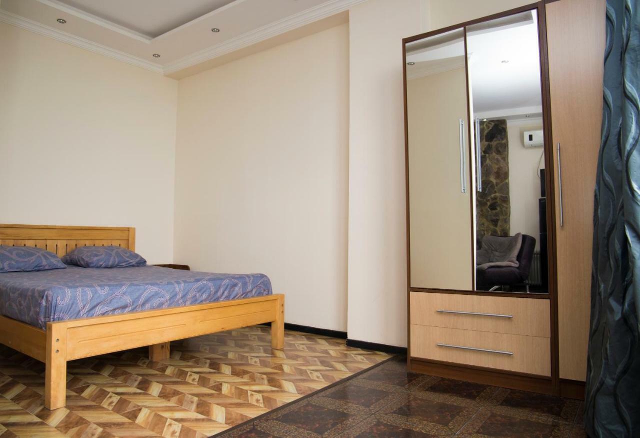 Apartment Miracle Batumi Kültér fotó