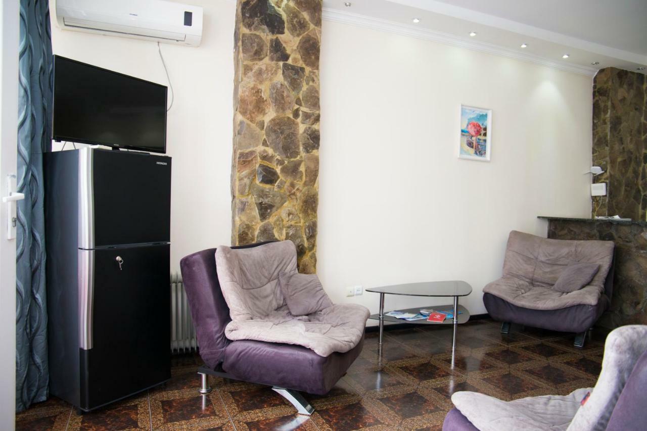 Apartment Miracle Batumi Kültér fotó